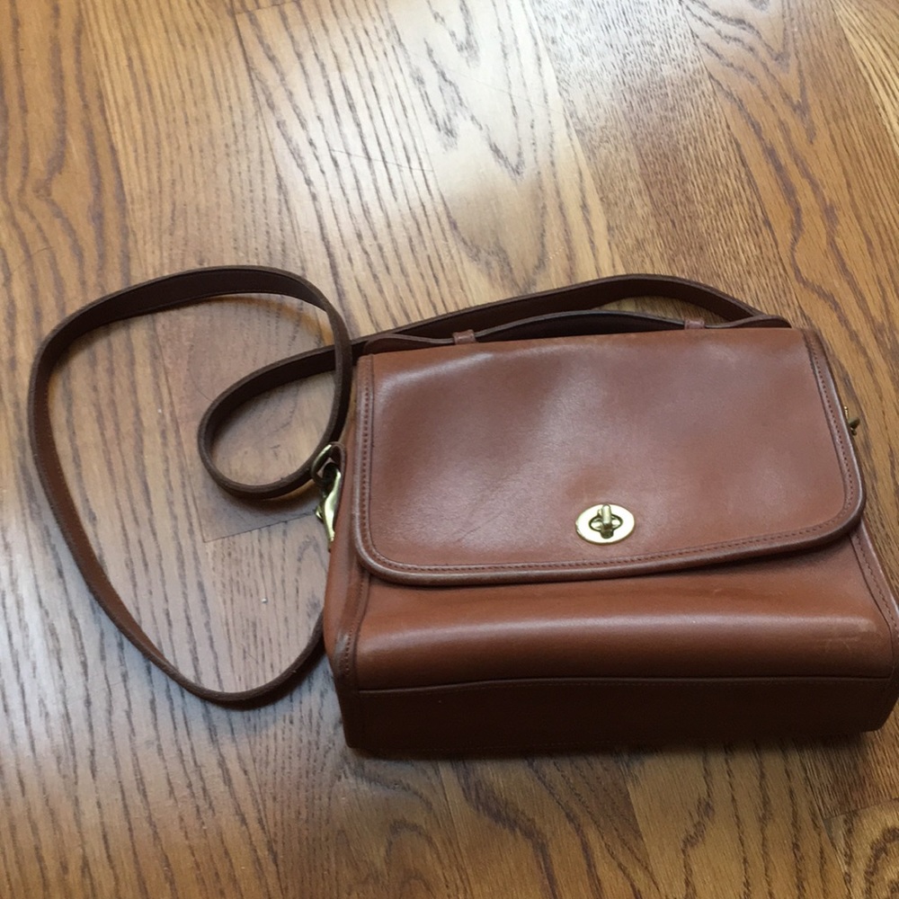 Vintage style coach bag